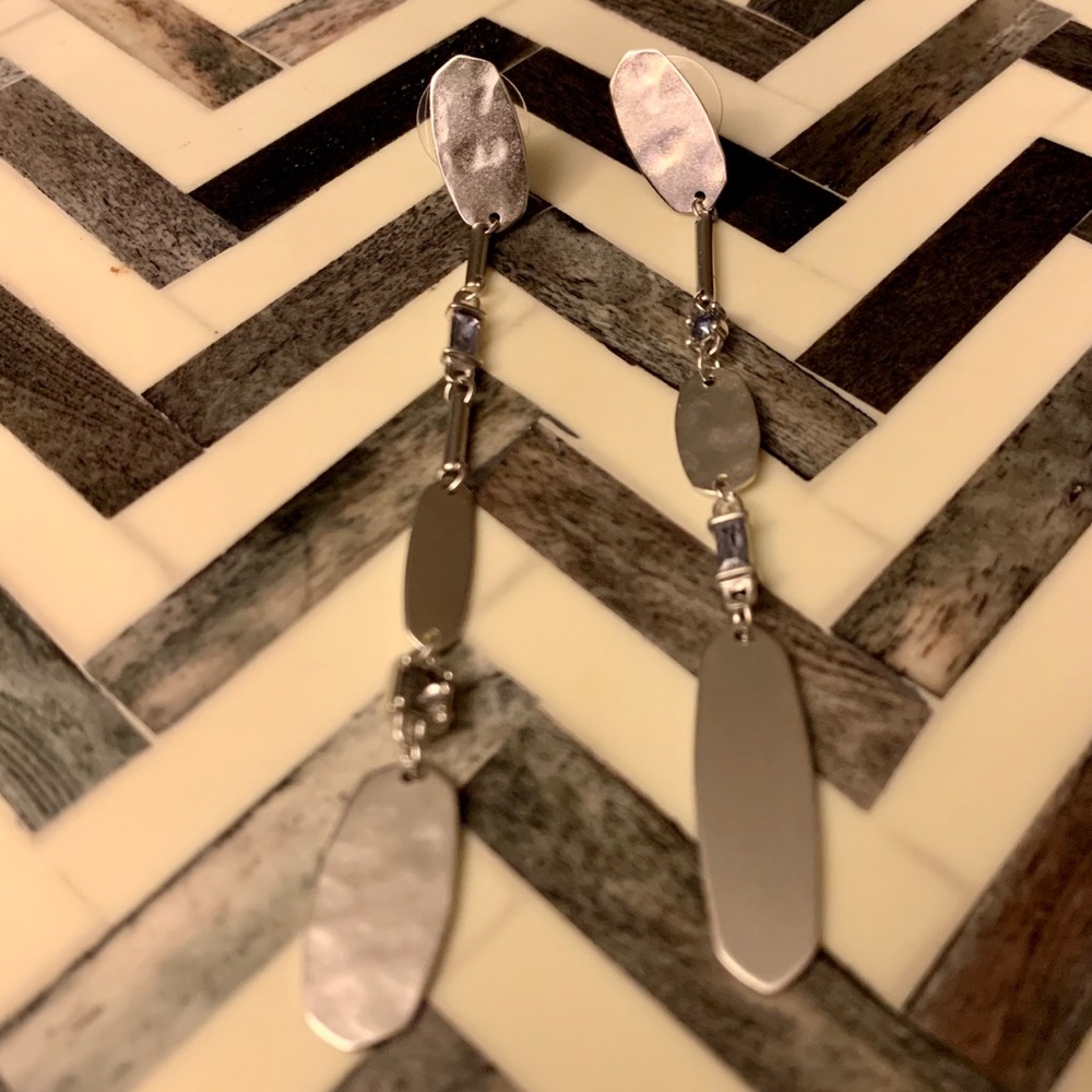 Kendra Scott Calista Earrings - Picture 3 of 10